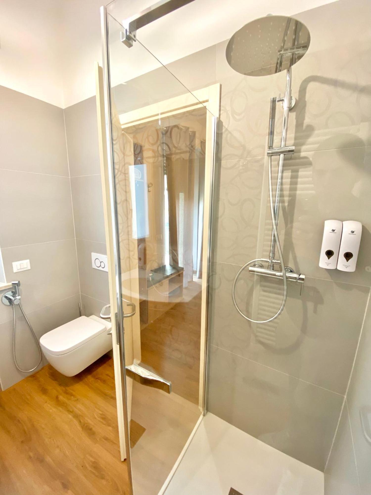 Domus 44 Rooms Verona Luaran gambar