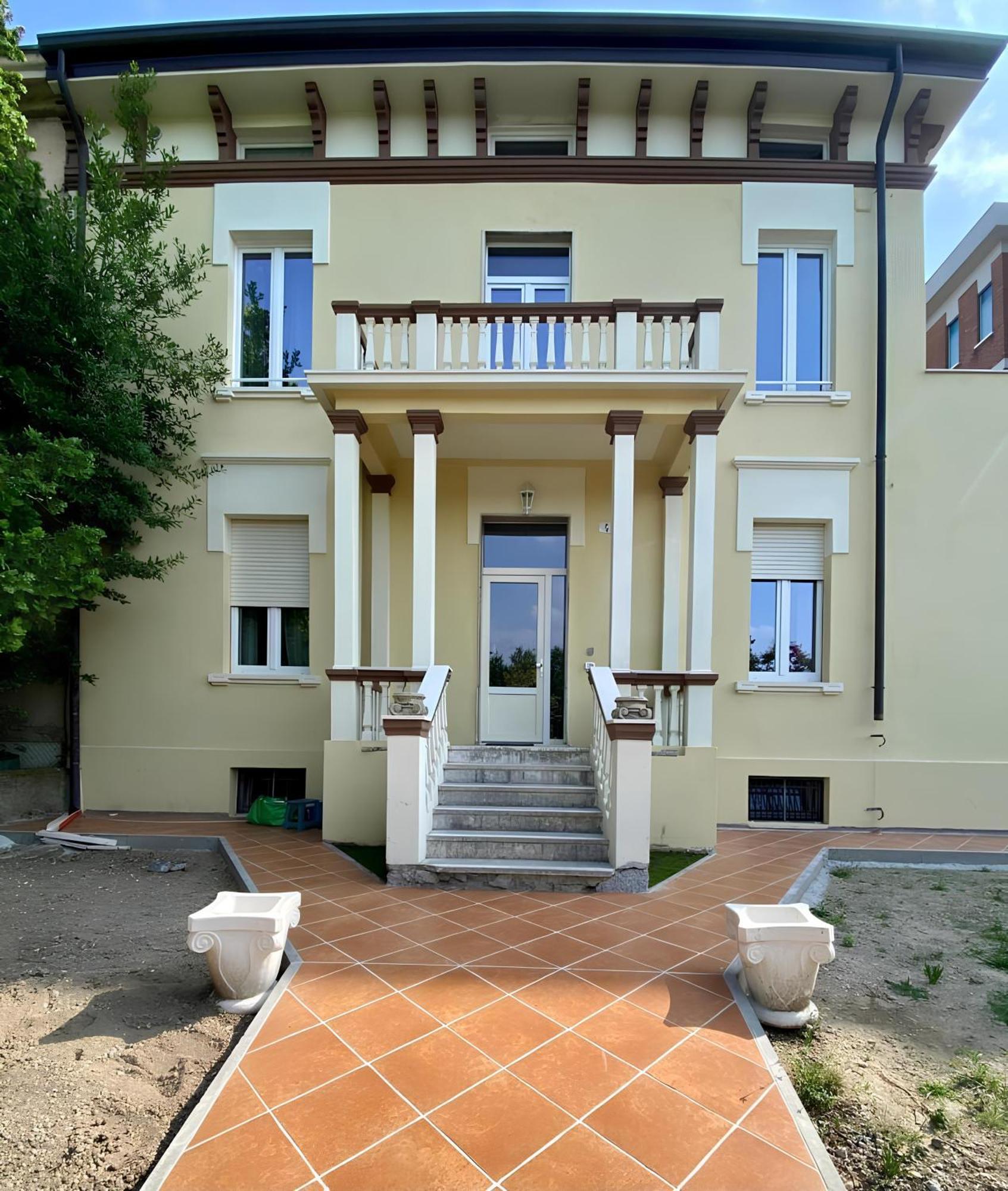 Domus 44 Rooms Verona Luaran gambar